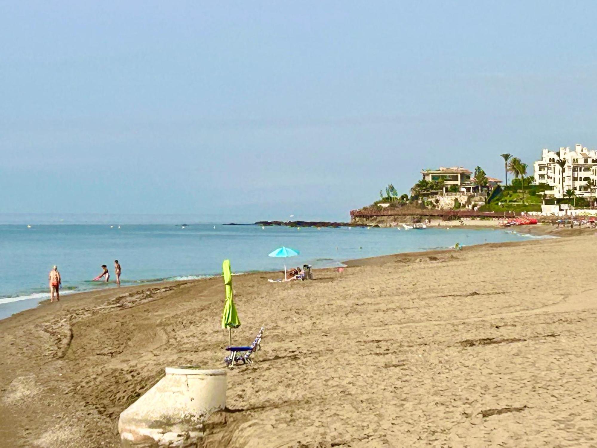 La Cala Beach Home - Beachfront Few Steps Away From Sandy Beach La Cala De Mijas Dış mekan fotoğraf